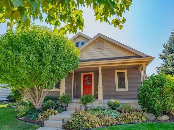 6125 Dominion Dr, Madison, WI 53718