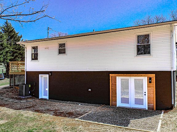 2nd image of 839 Navaho Dr