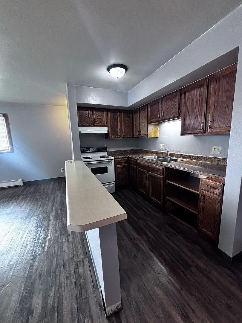 440 W. Calumet Street — Photo 1