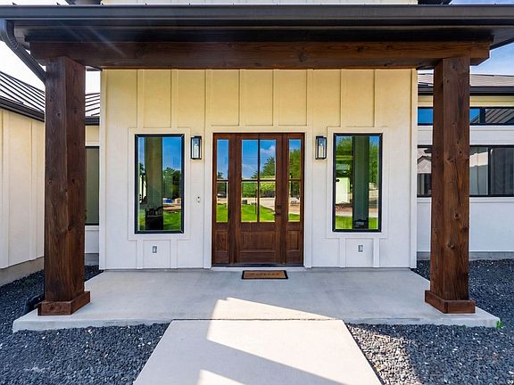 4th image of 722 POST OAK RIDGE WAY