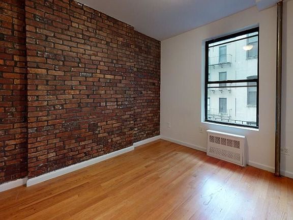 4th image of 429 E 73rd St #3WR