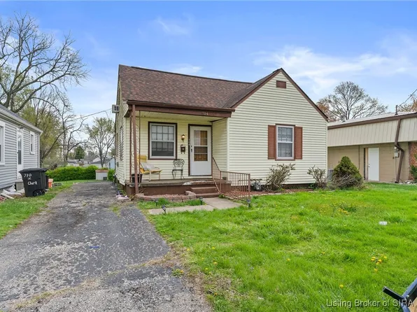 704 N Clark Boulevard, Clarksville, IN 47129