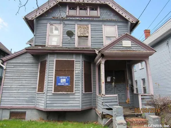 22 Scrantom St, Rochester, NY 14605