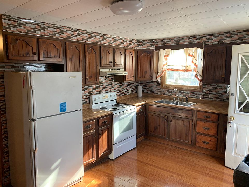 1st image of 1416 Whitney Ave