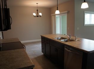 6715 Charlie Grimm Rd, Windsor, WI 53598