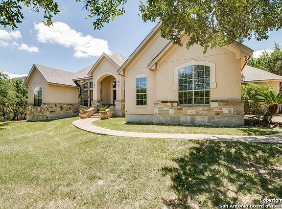 2nd image of 528 Misty Water Ln