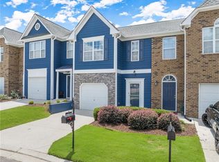 6252 Shoreview Cir, Flowery Branch, GA 30542