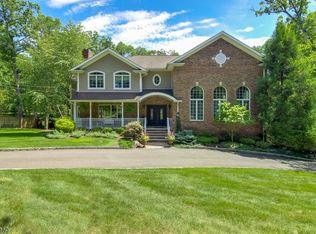 36 Brookside Ter, North Caldwell, NJ 07006