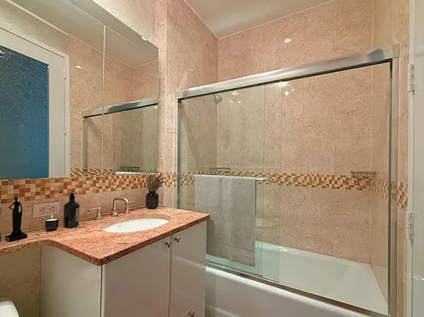 325 5th Avenue image 11 of 11