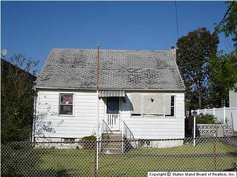 1st image of 17 Slater Blvd