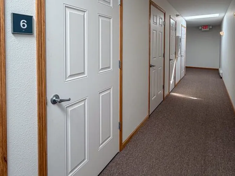 1770 E Calgary Ave — Photo 11