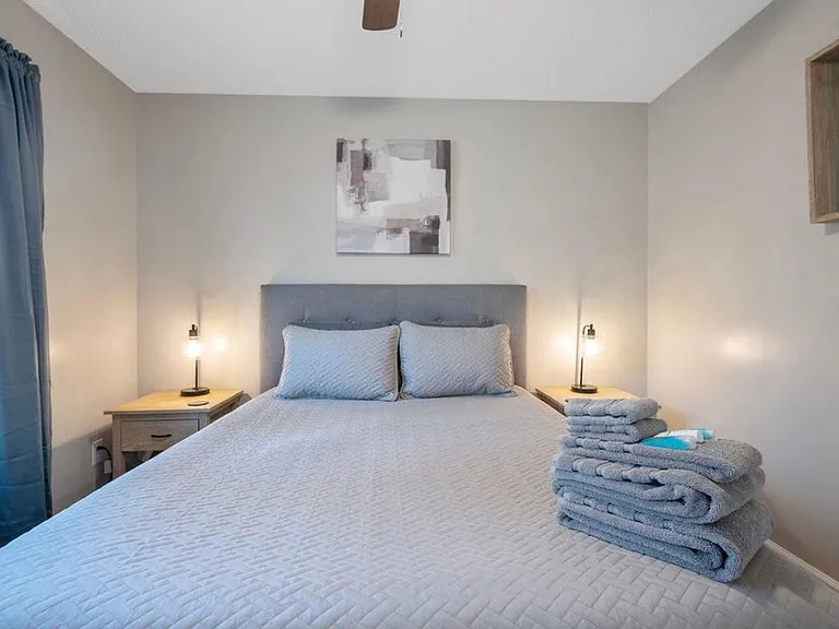 6908 Orchard Knoll Dr — Photo 32