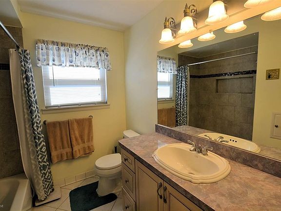 2nd image of 42074 Ehrke Dr