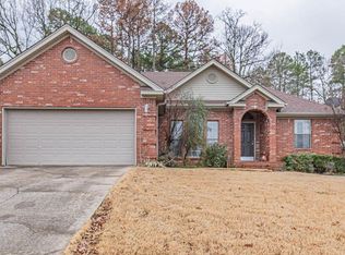 34 Emerald Dr, Maumelle, AR 72113