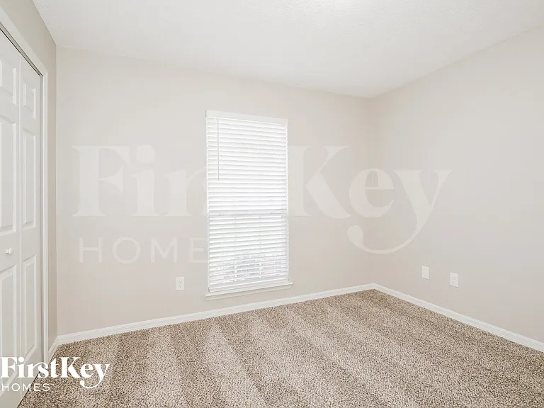 1814 Weston Cir — Photo 11