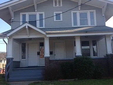 1596 Lee St E Charleston WV | Zillow