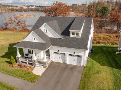 21 Catesby Lane, Londonderry, NH, 03053