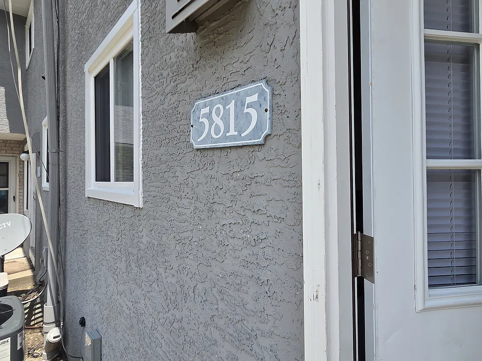 5815 Maple Canyon Ave