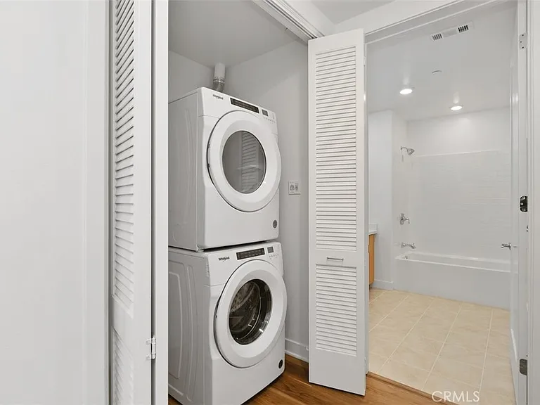1407 Rivington — Photo 25