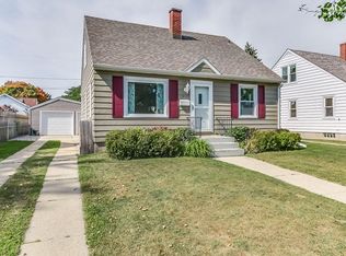 7816 19th Ave, Kenosha, WI 53143