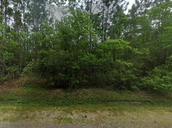 1 Avenue A, Bay Saint Louis, MS 39520