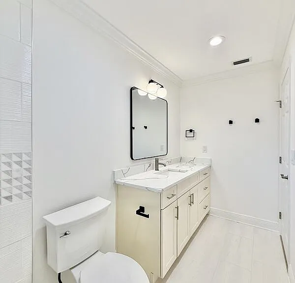 2869 Thistle Ct N — Photo 46
