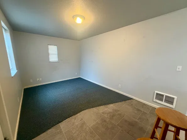 1638 Mill Aly #A, Eugene, OR 97401