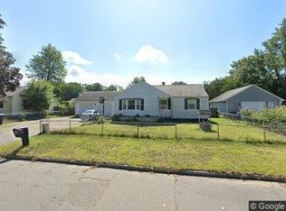 97 Cherokee Dr, Springfield, MA 01109