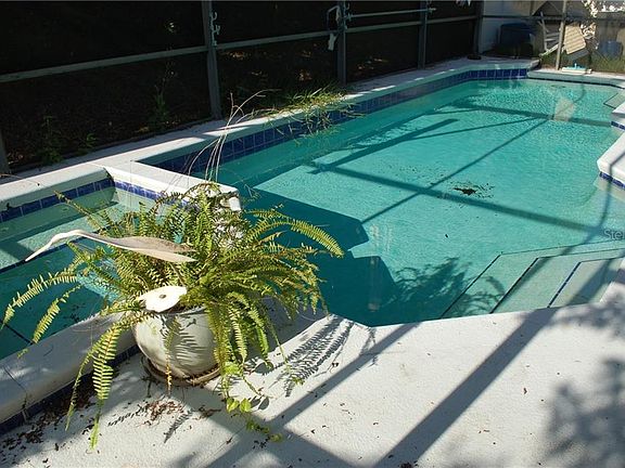 5th image of 2686 Sunbury St