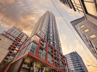 108 Peter St #5102, Toronto, ON M5V 0W2