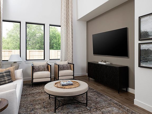 Ashland - Aubrey Interior Image 4