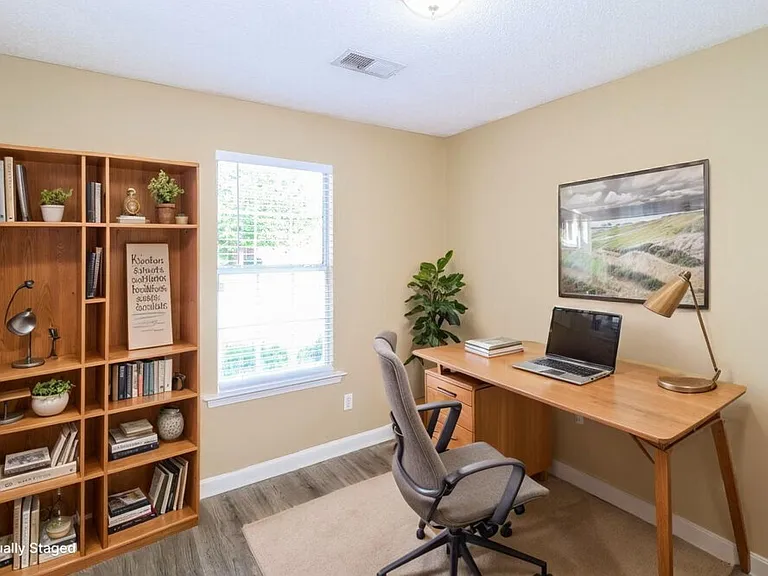 2753 Virginia Woods Pl — Photo 15