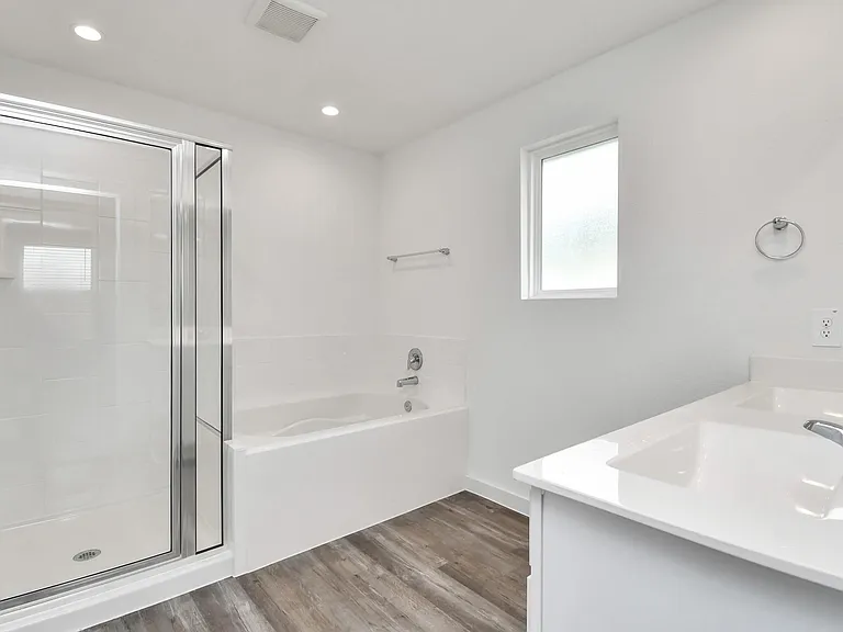 8519 Swenson Ln — Photo 28