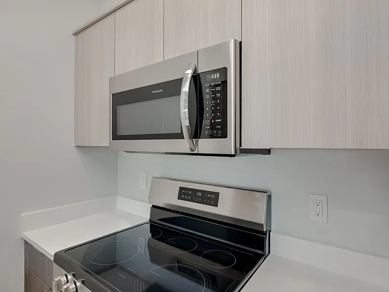3500 W Pine Ave — Photo 40