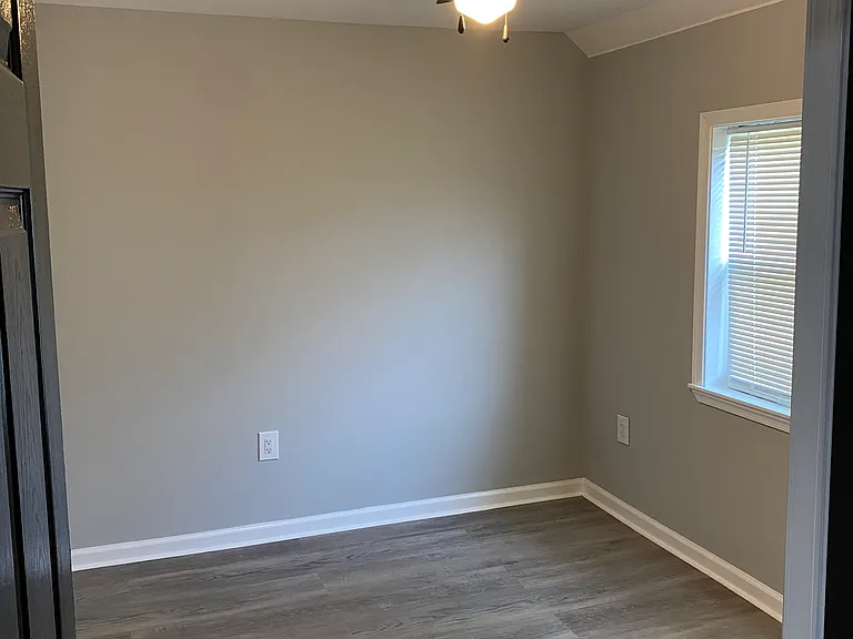3009 E Federal St — Photo 2