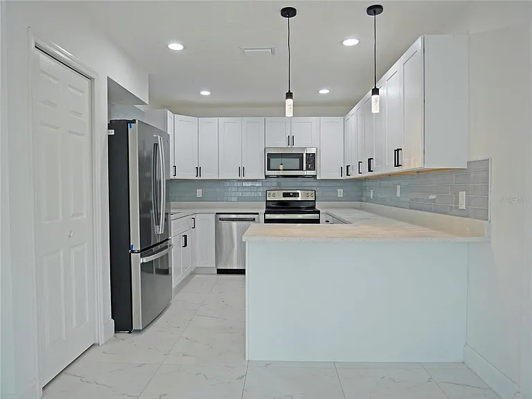 5014 Dr Martin Luther King Jr St S — Photo 2