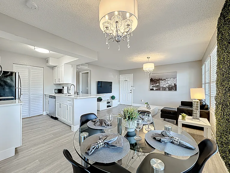 11540 Westwood Blvd #218 — Photo 4