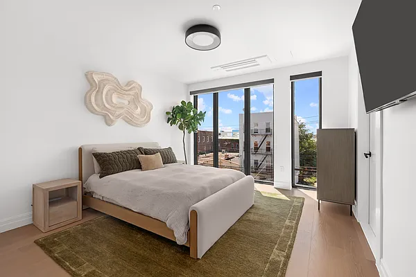 Bedroom, photo 2