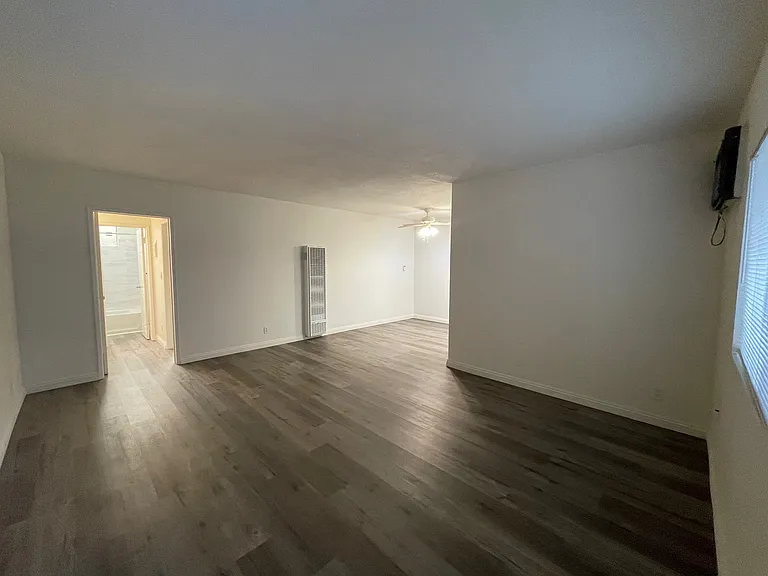 943 N Louise St #3 — Photo 6