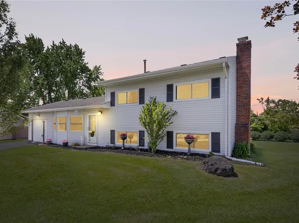 93 Pocatello Trl, Henrietta, NY 14467