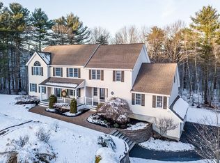 83 Mary Lou Ct, Raynham, MA 02767