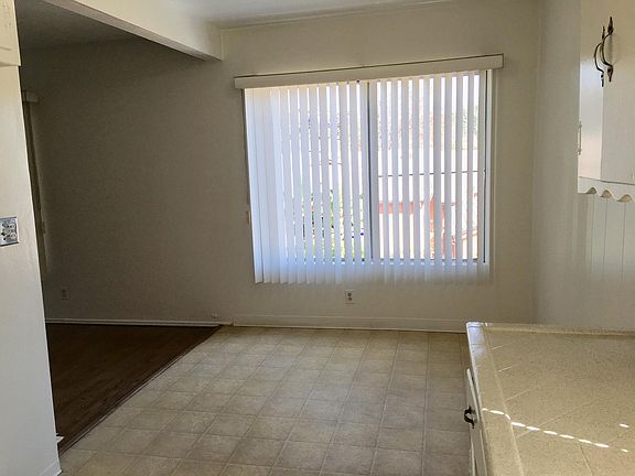 3rd image of 5710 Sawtelle Blvd