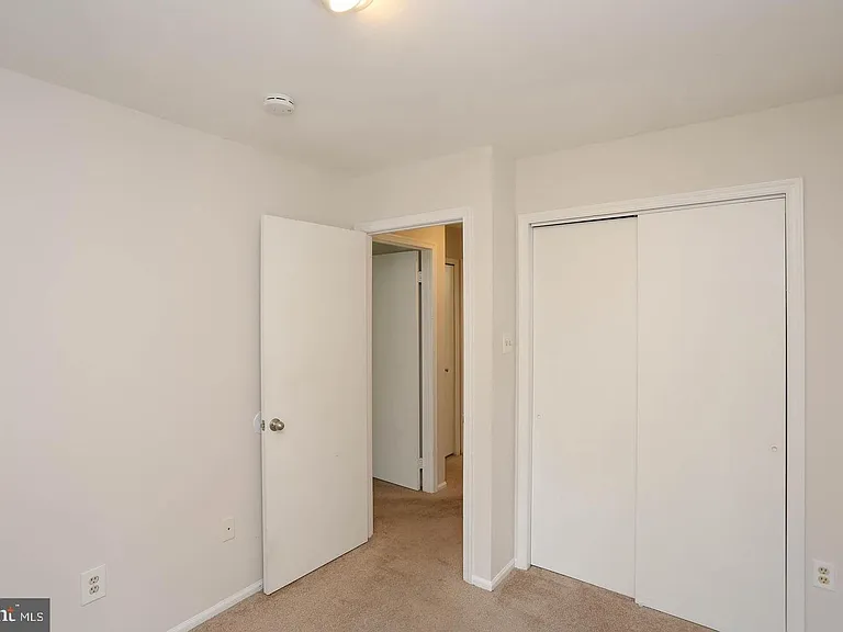 4710 Leyden Way — Photo 13