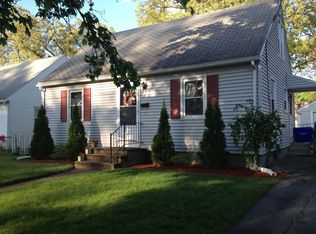 81 Pheland St, Springfield, MA 01109