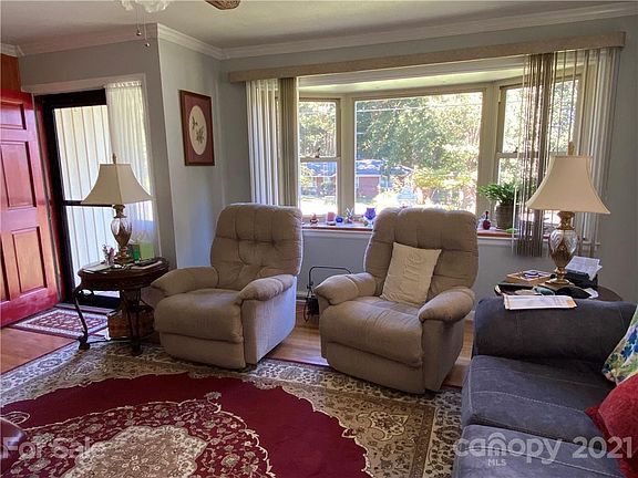 5th image of 3223 Jurney Ave