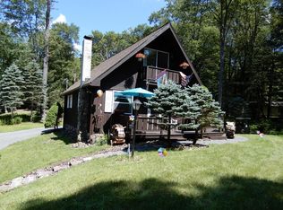 1206 Kinta Cir, Pocono Lake, PA