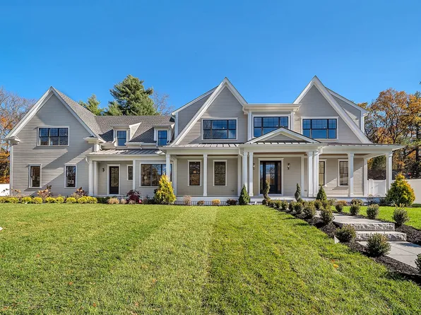 8 Crestview Rd, Needham, MA 02492