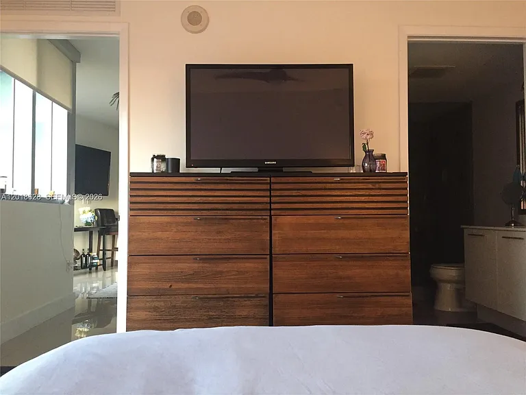 92 SW 3rd St #4106 — Photo 7