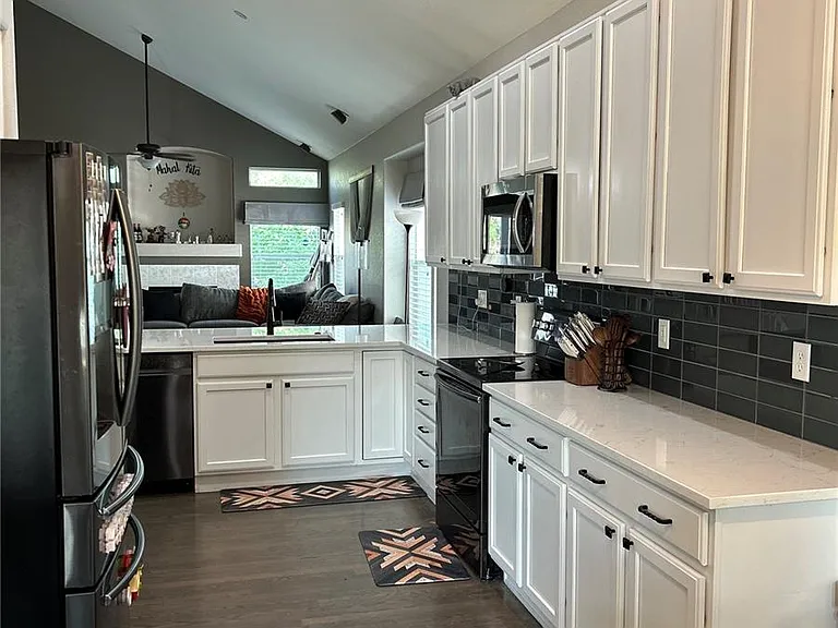 24662 E Whitaker Dr — Photo 6