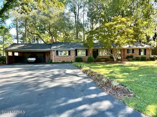 608 W Nash Street, Elm City, NC 27822